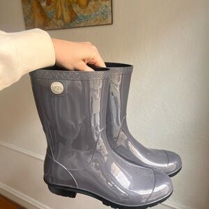 UGG Glossy Purple Mid-Calf Rain Boots